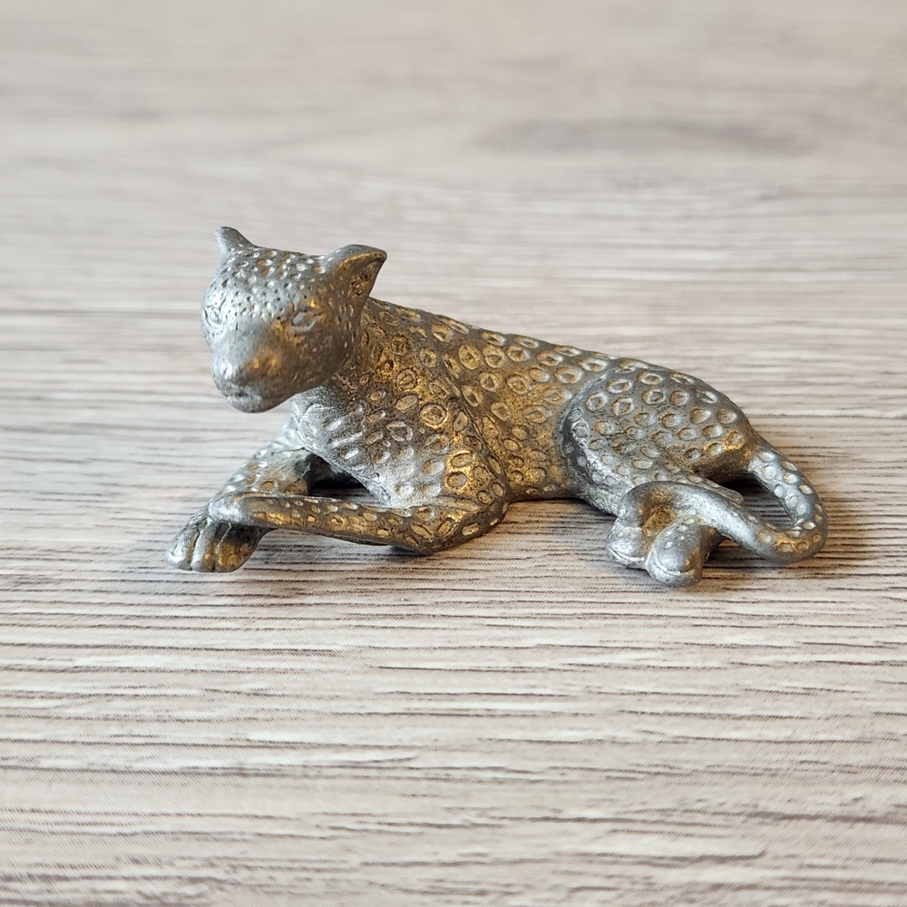🖤 Miniature Pewter Cheetah Leopard Figurine 2003 Mini Zoo Wild Animal